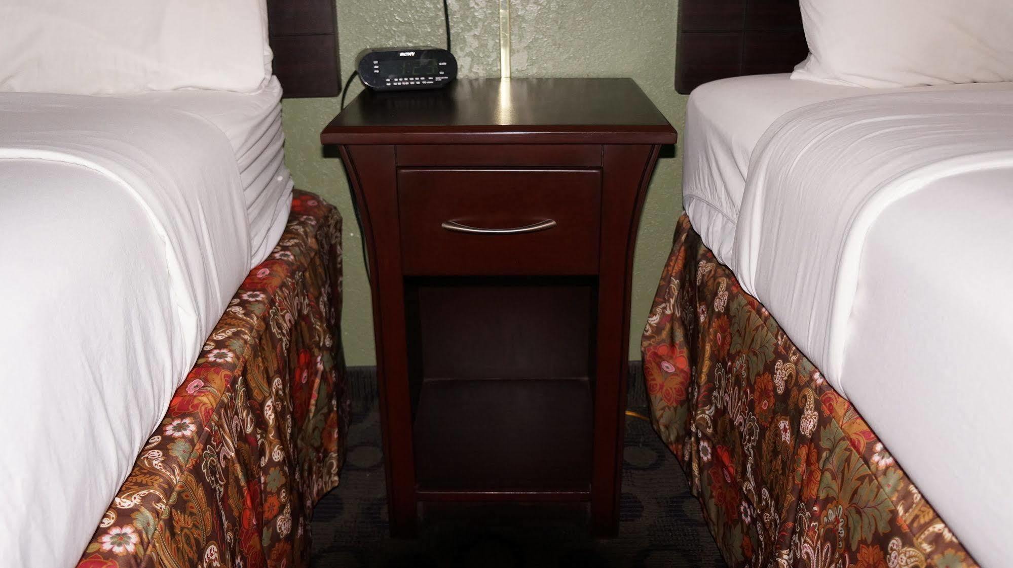 Regency Inn Pittsburg Extérieur photo
